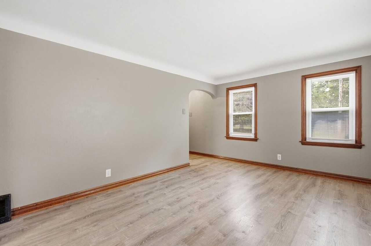 249 S Hartnett Ave - Photo 5 of 21