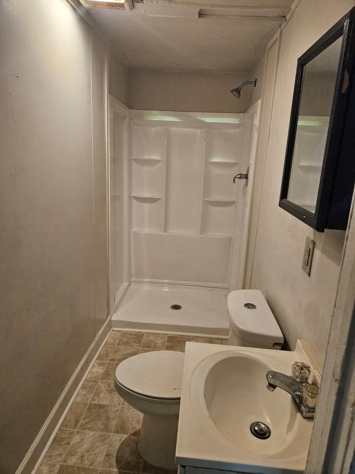 2206 Roosevelt Dr - Photo 3 of 12