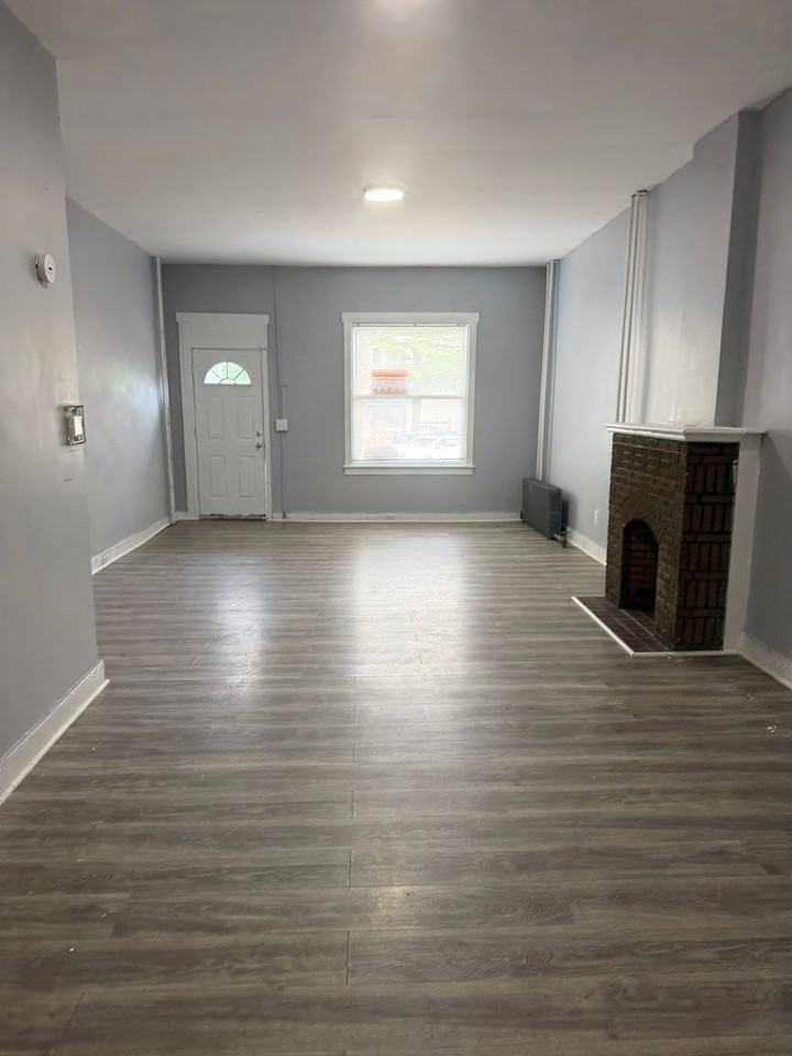 344 S 7th St - Photo 3 of 12