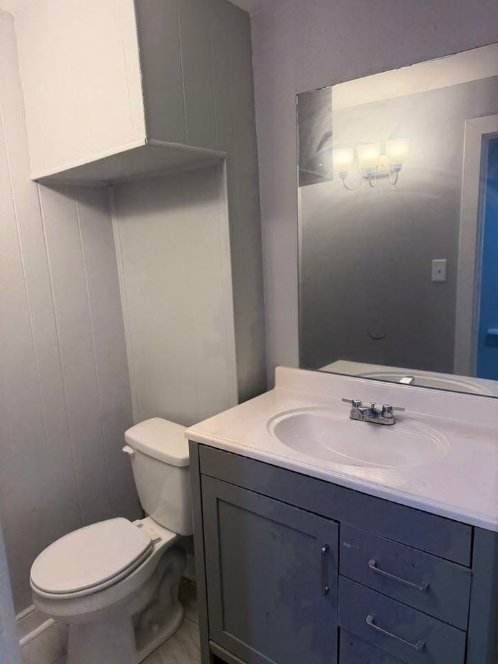 344 S 7th St - Photo 4 of 12