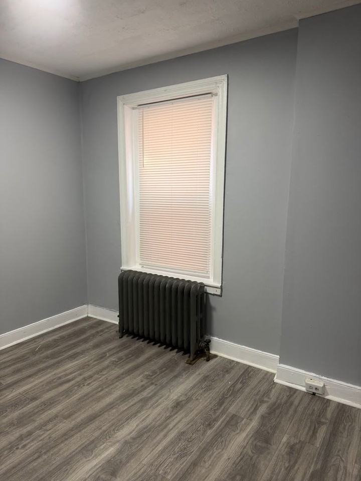 344 S 7th St - Photo 6 of 12