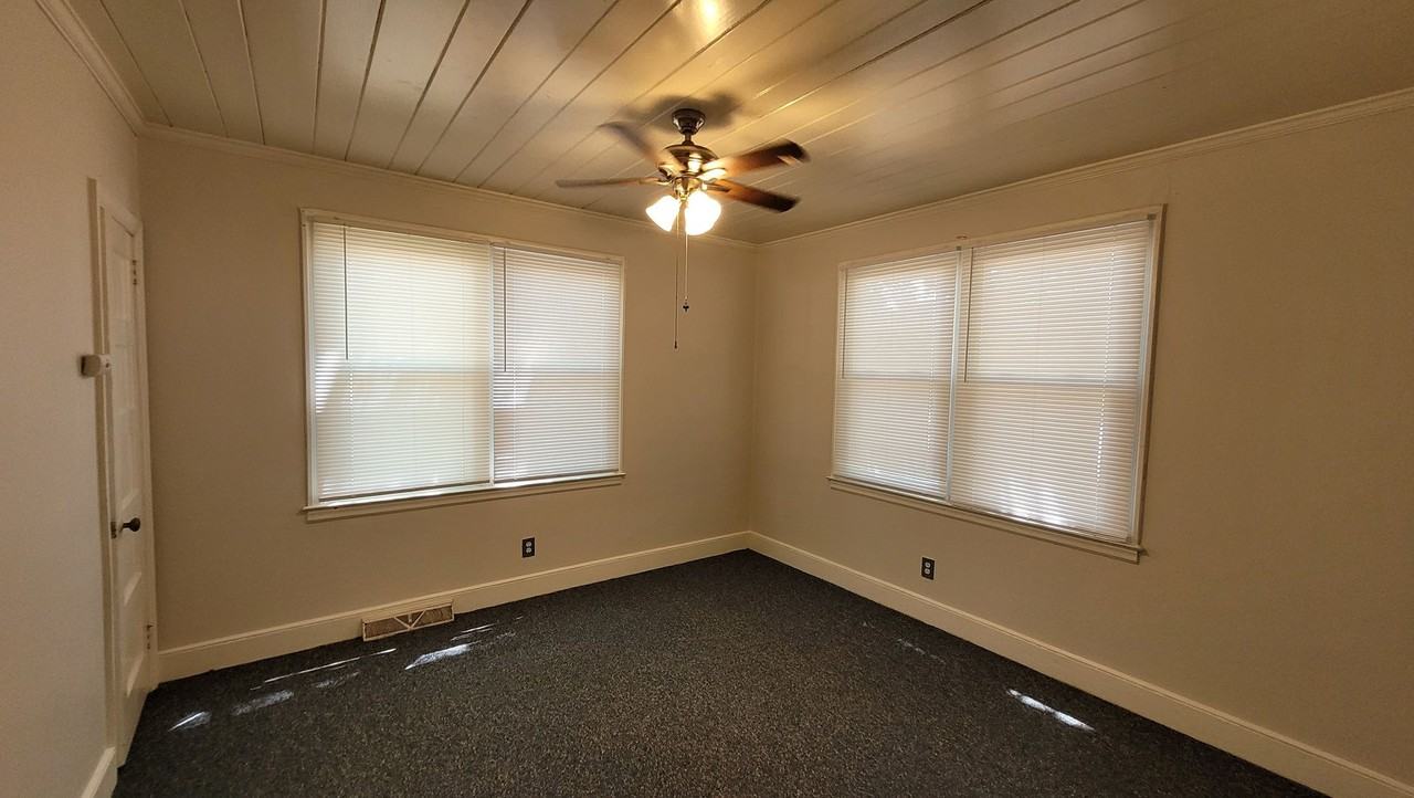 4538 Augusta Rd - Photo 2 of 17