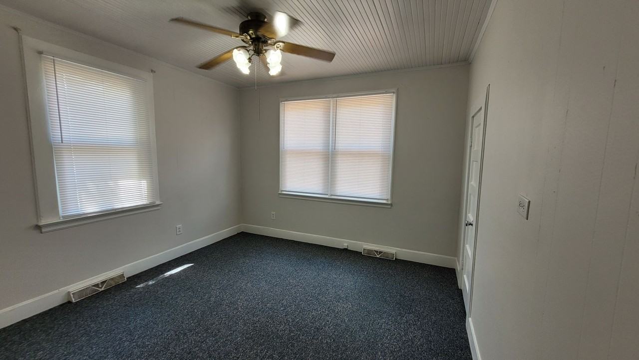 4538 Augusta Rd - Photo 4 of 17