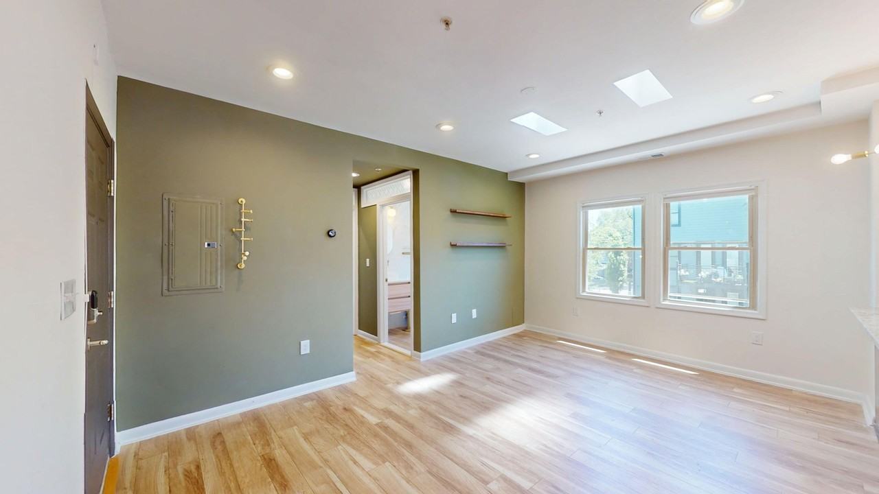 412 19th St Ne - Photo 6 of 15