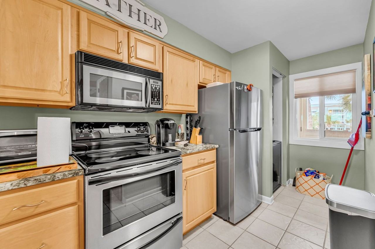 69 W Mariners Cay Dr - Photo 4 of 39
