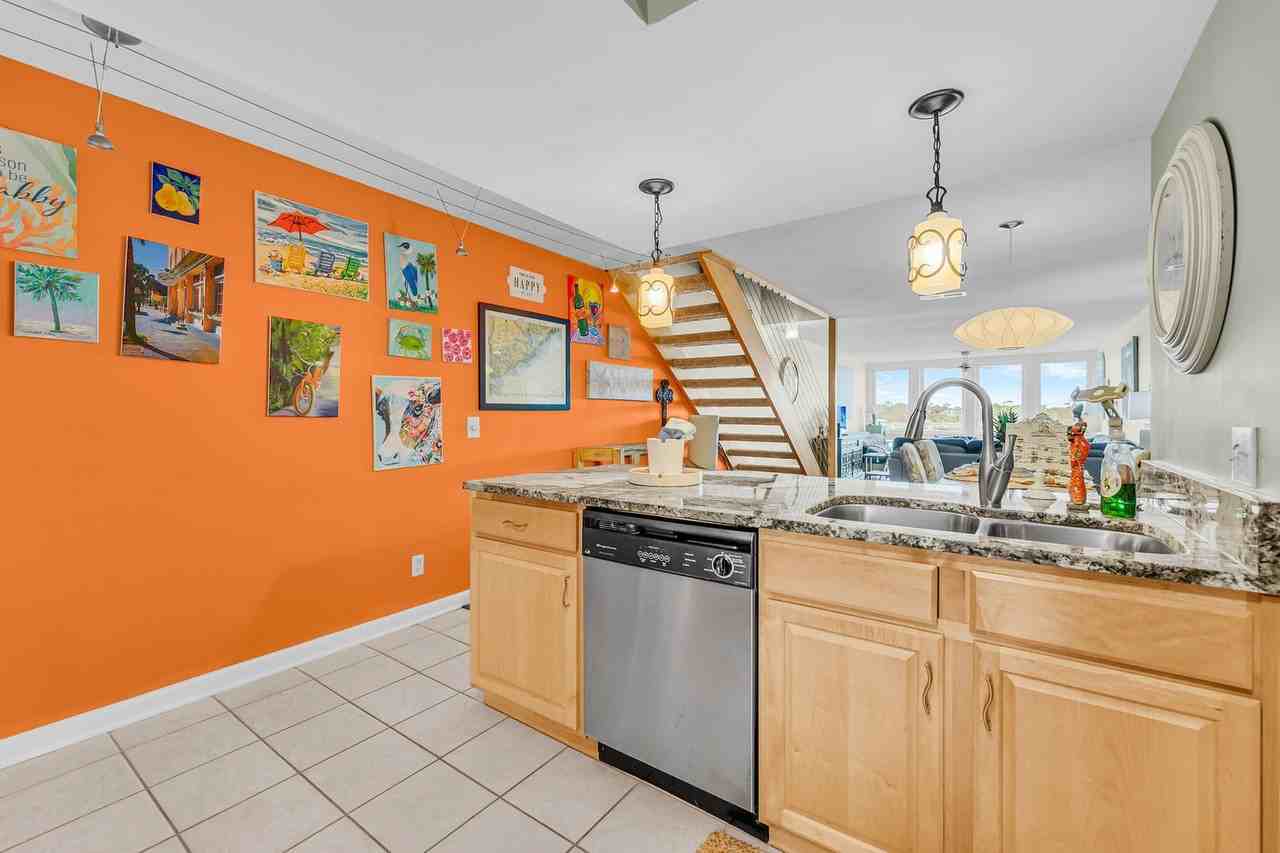 69 W Mariners Cay Dr - Photo 6 of 39