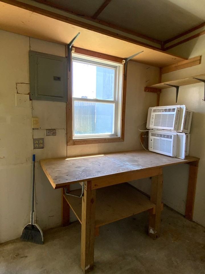 212 Cherry St - Photo 5 of 18