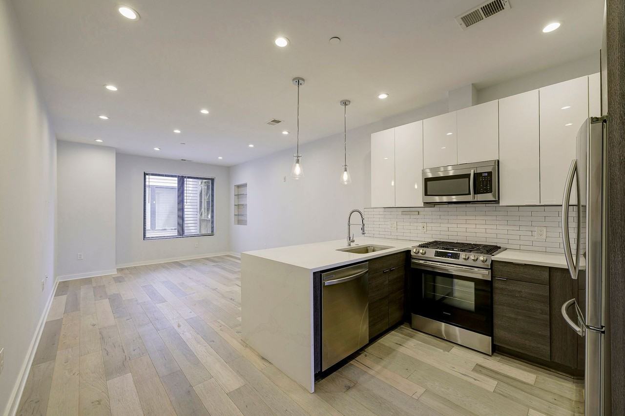 721 Kennedy St Nw #3 - Photo 2 of 23