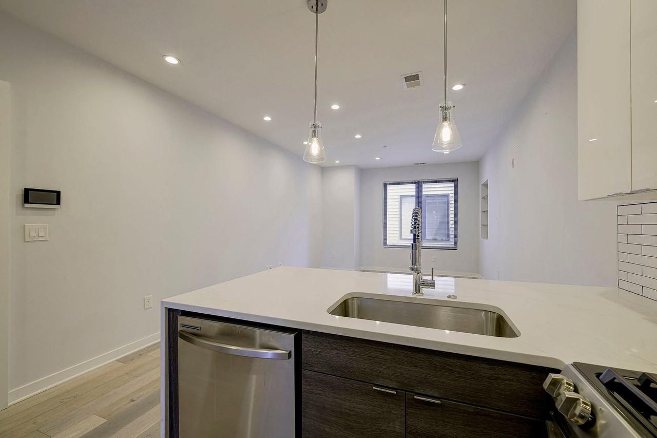 721 Kennedy St Nw #3 - Photo 7 of 23