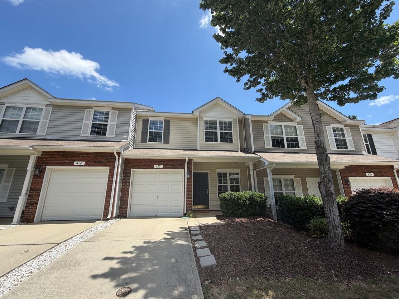 422 Delta Dr - Photo 4 of 26