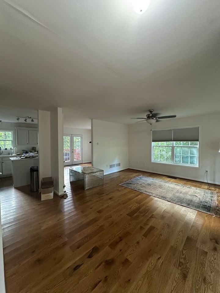 250 Hodgson Dr - Photo 3 of 37