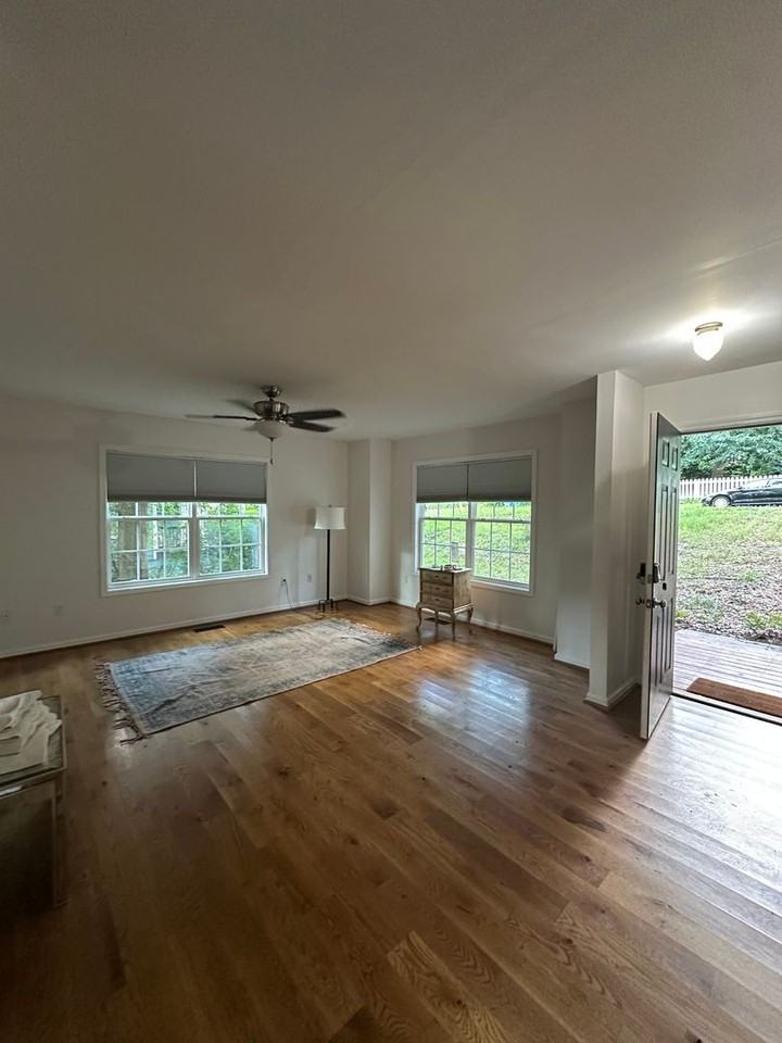 250 Hodgson Dr - Photo 5 of 37