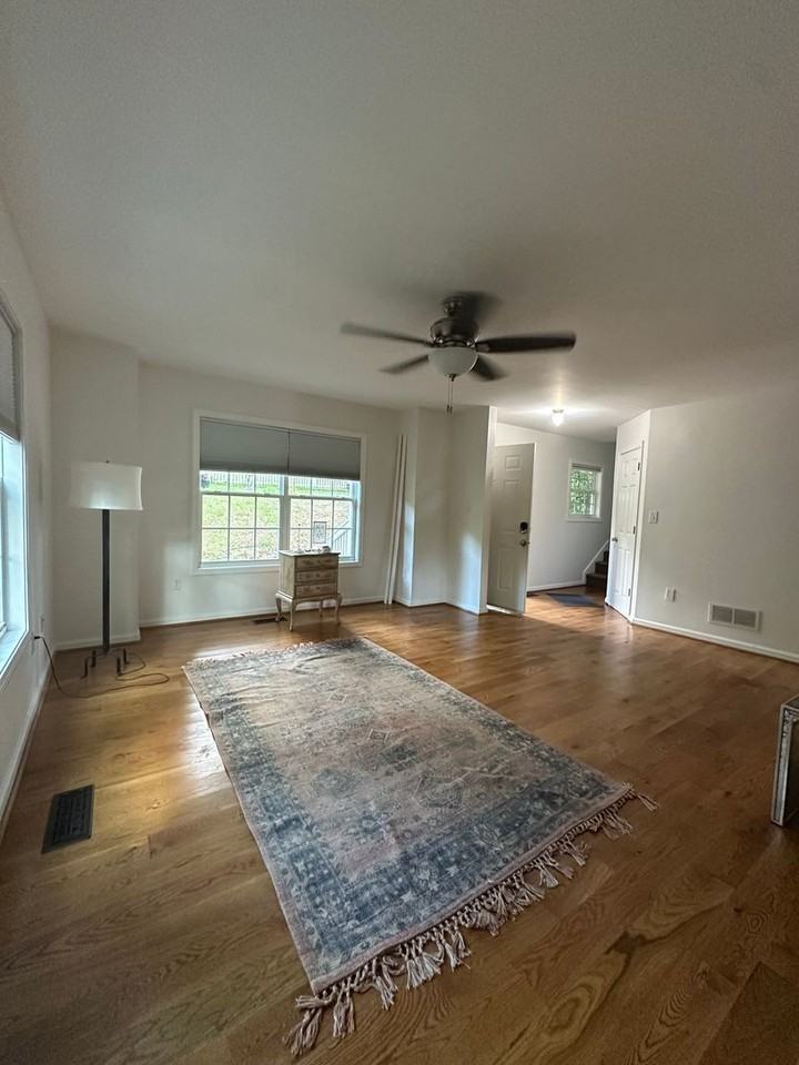 250 Hodgson Dr - Photo 7 of 37