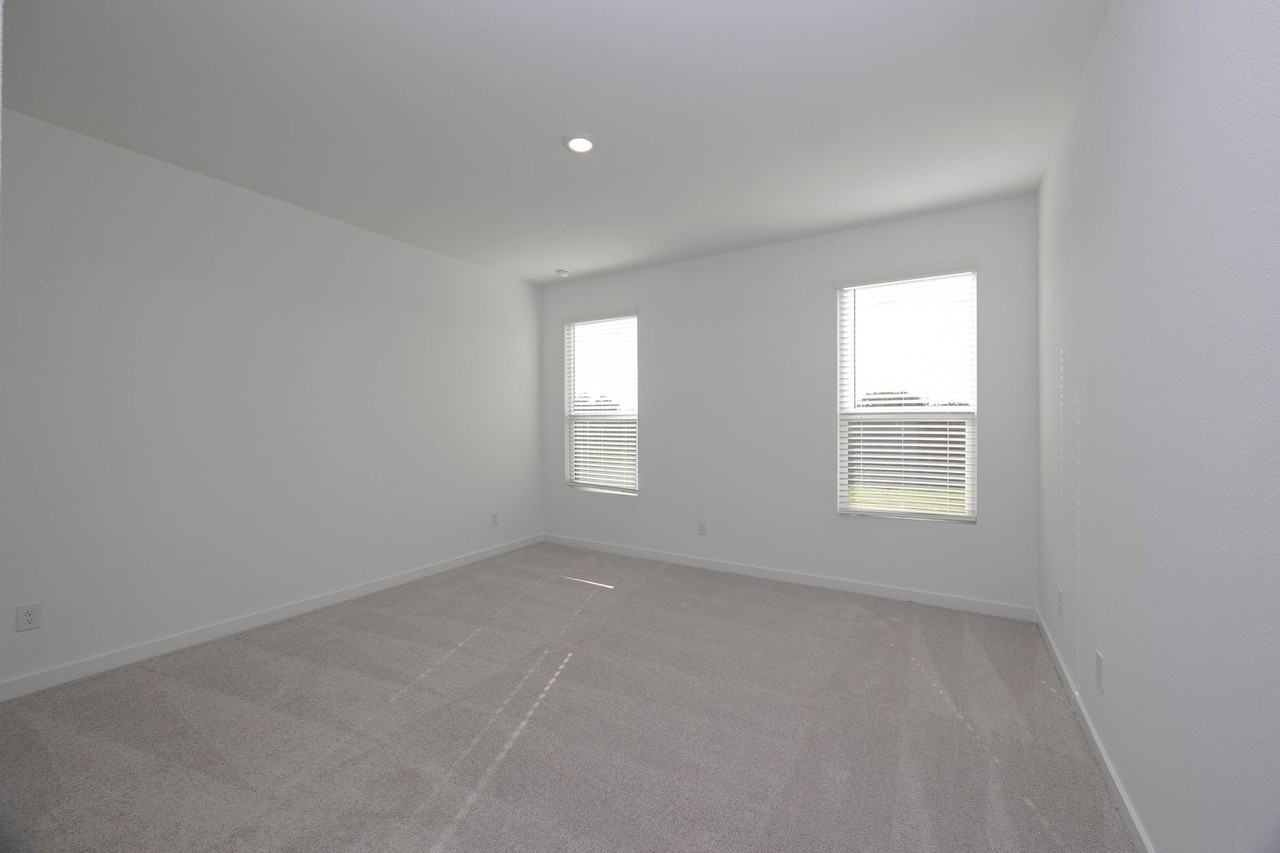 616 Arabian Ln - Photo 6 of 10