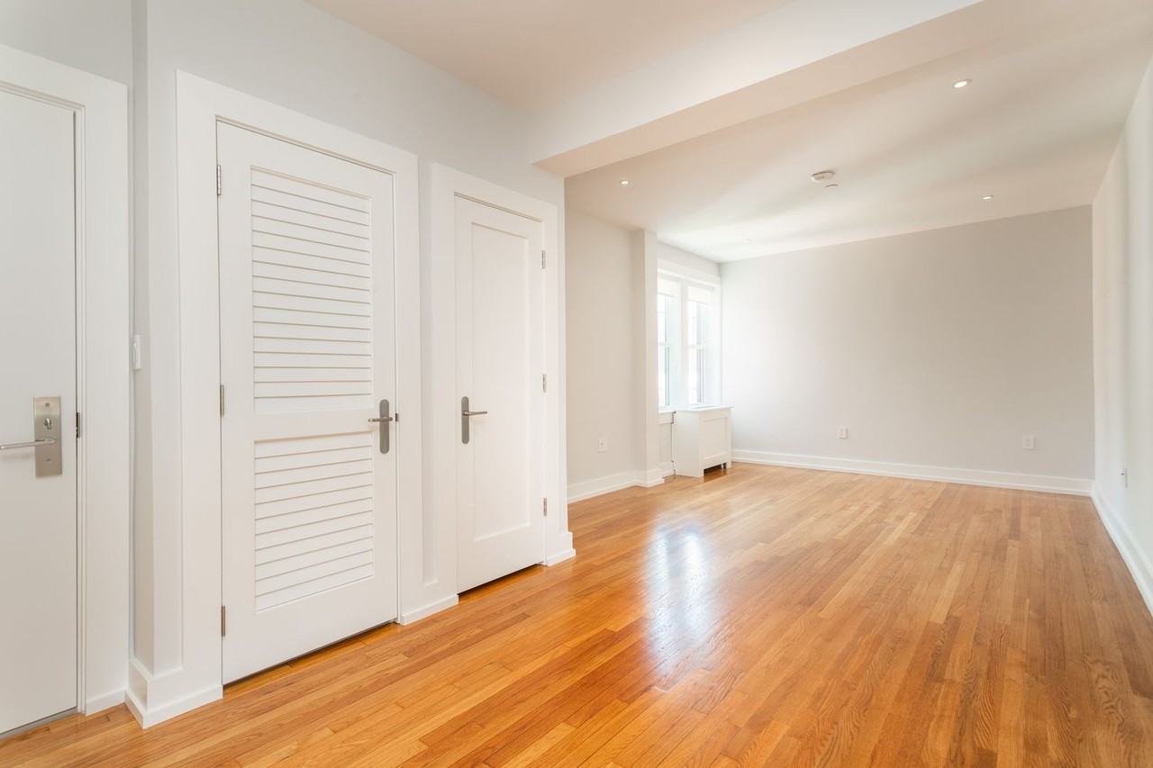 19 Forest St - Photo 7 of 8