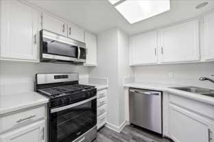 41995 Cambridge  Avenue - Photo 1 of 1