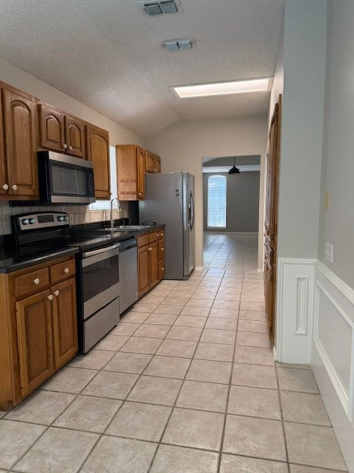 4804 N 3rd St - Photo 5 of 23
