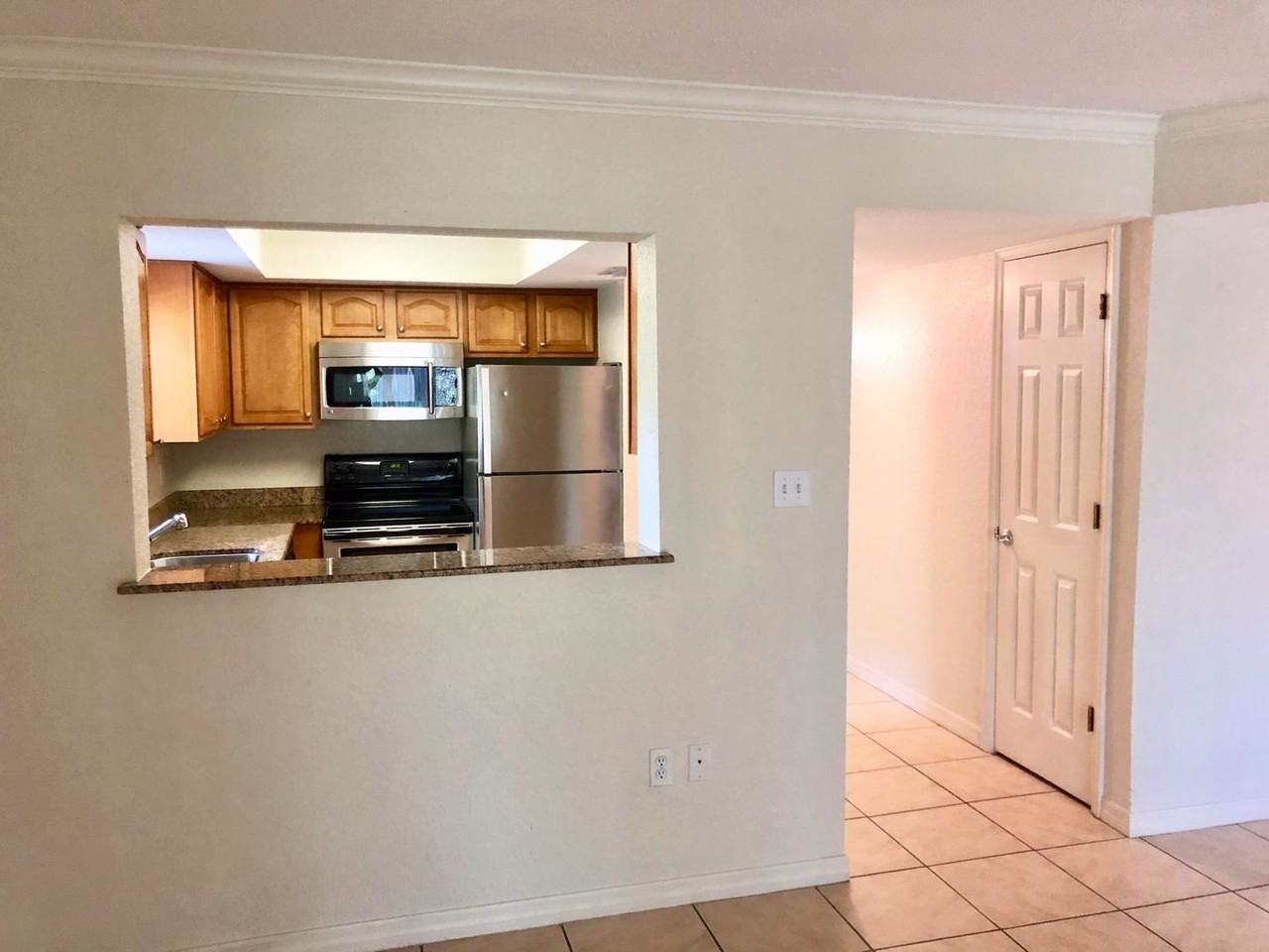 936 La Costa Cir #1 - Photo 2 of 15