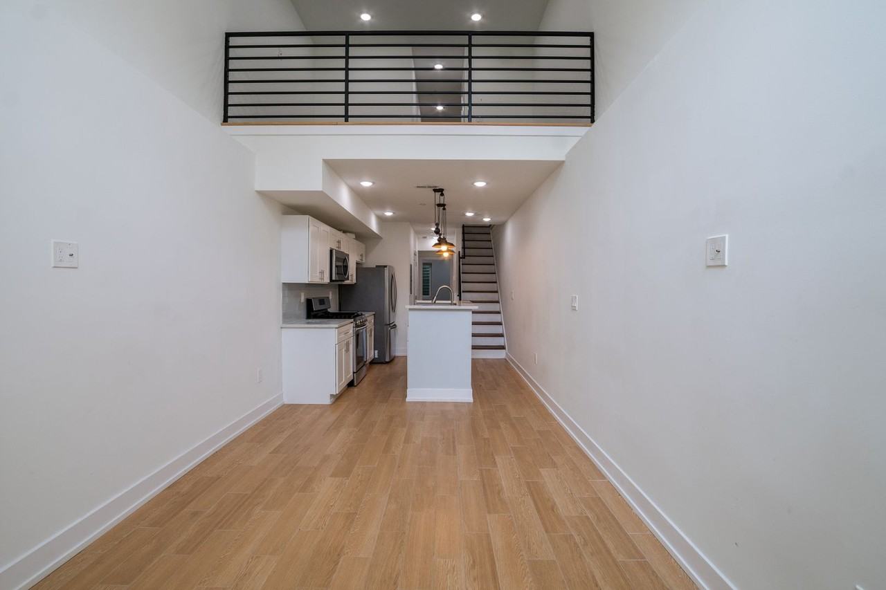 1220 Lecount St #A - Photo 5 of 23