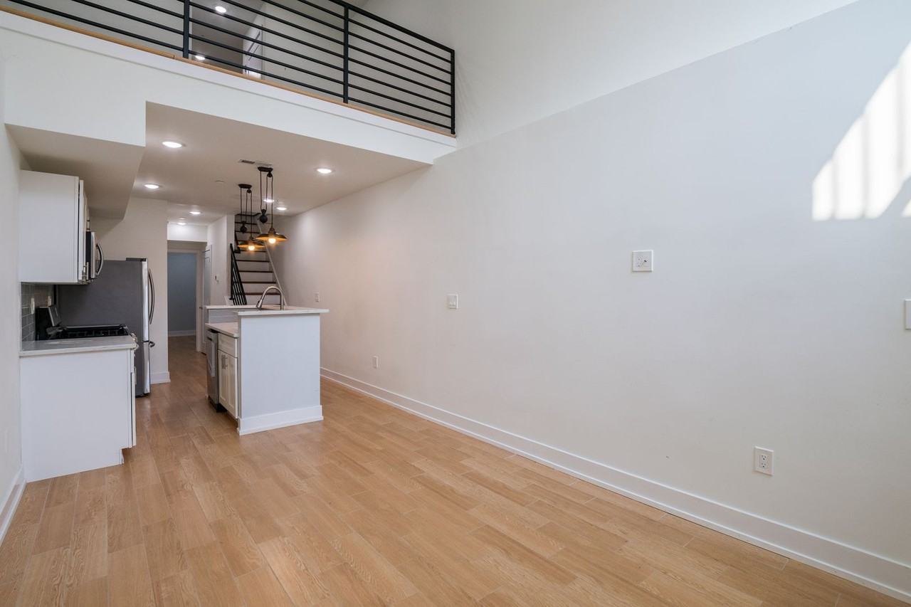 1220 Lecount St #A - Photo 6 of 23