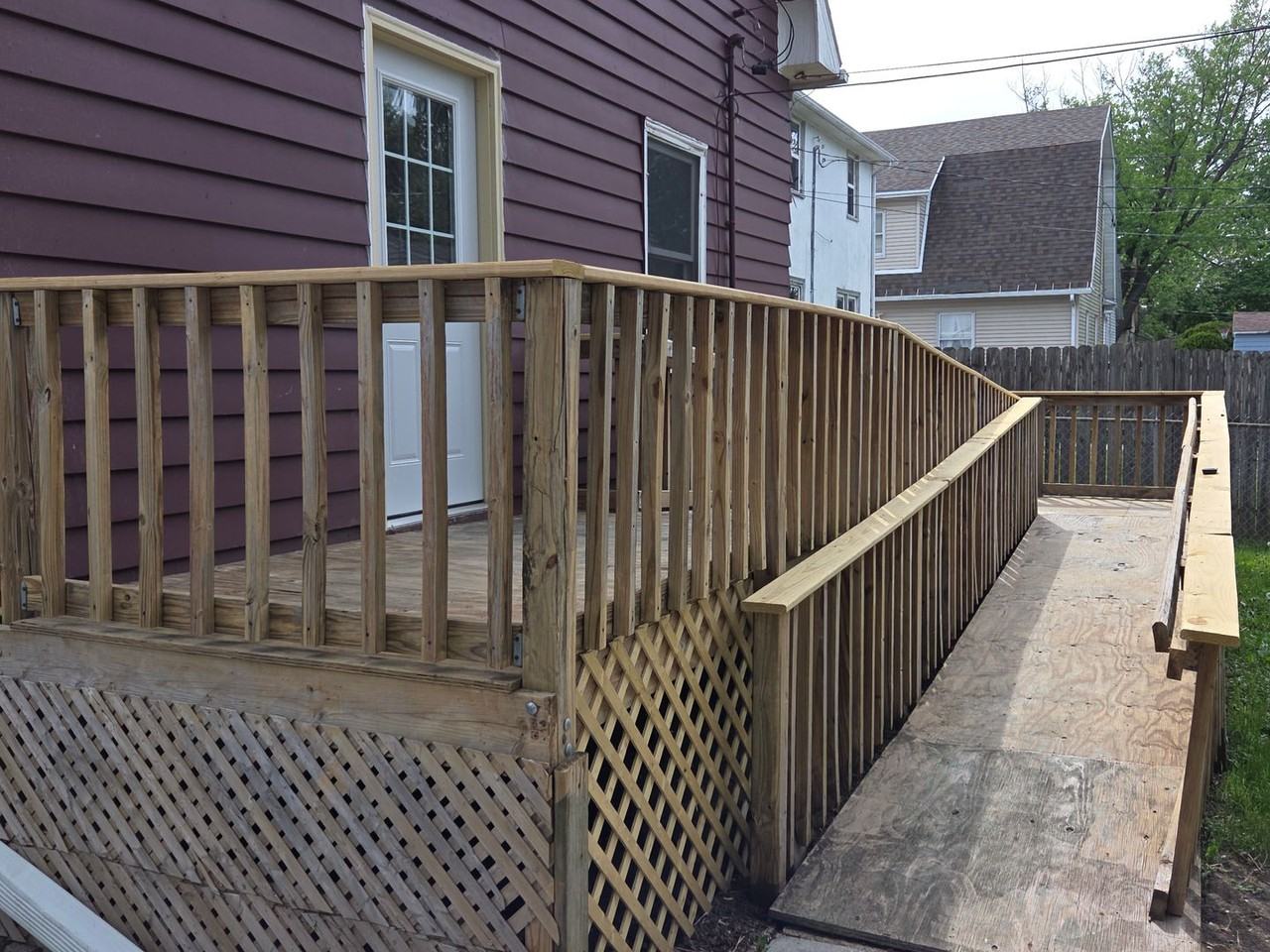 1128 W State St - Photo 3 of 22