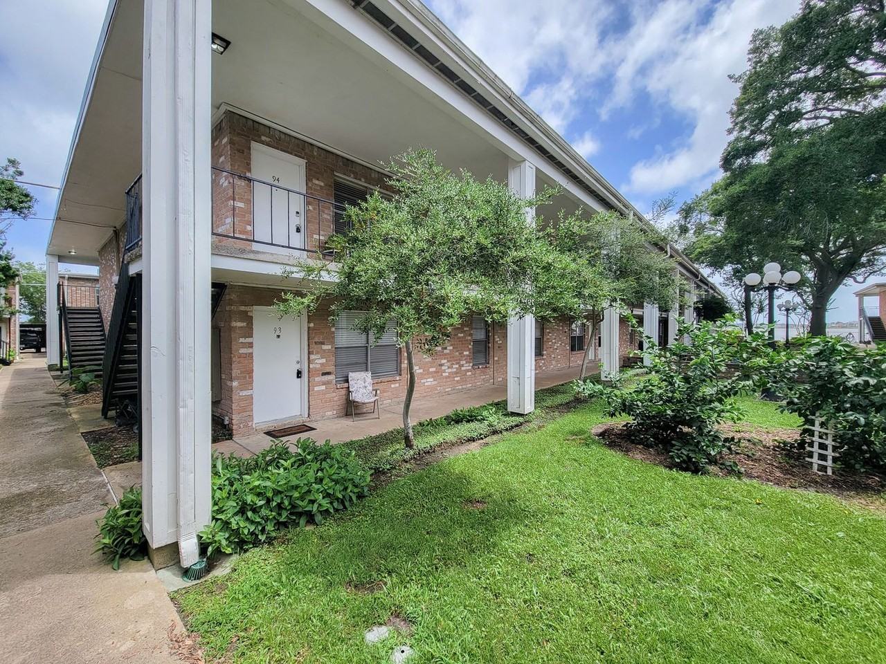 3535 Nasa Pkwy #94 - Photo 4 of 31