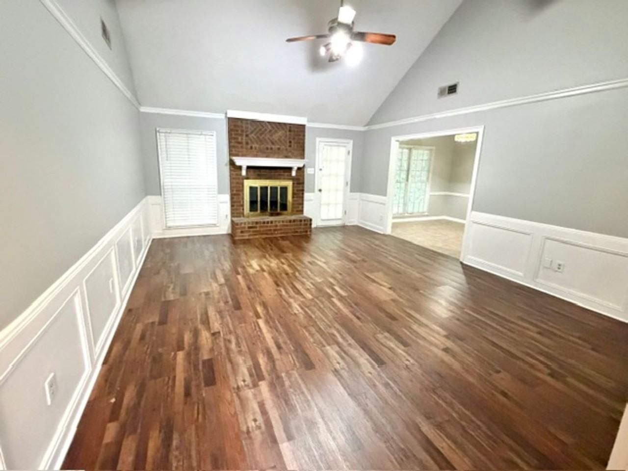 4126 Naragansett Cv - Photo 2 of 11