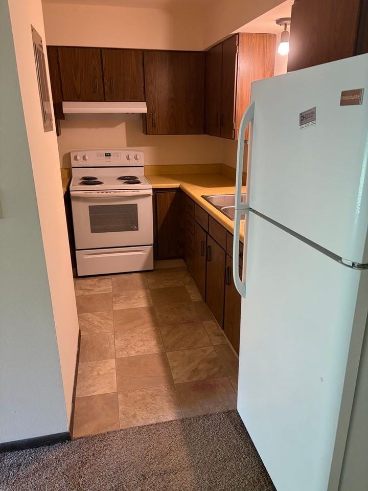 Oakfield Apts., LLC - Photo 2 of 10
