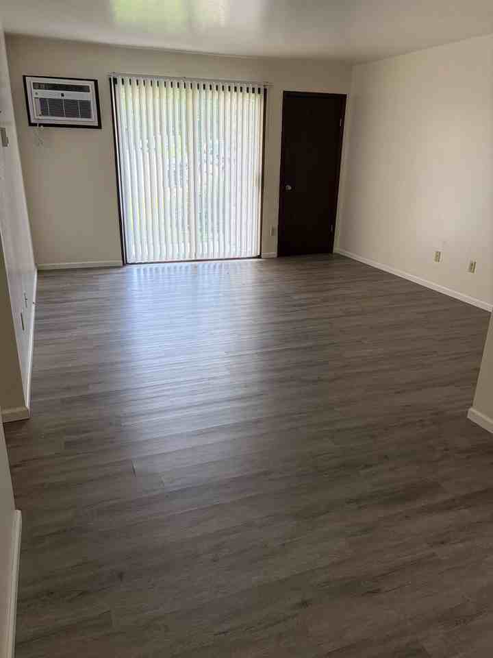 Waterloo Apts., LLC - Photo 2 of 9