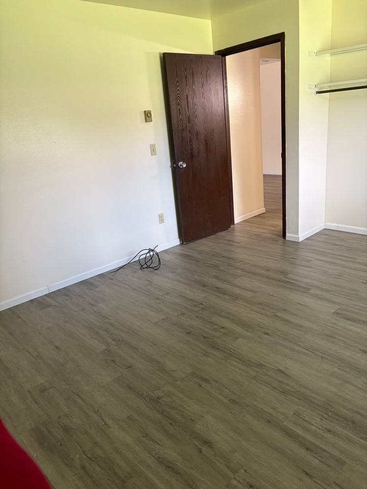 Waterloo Apts., LLC - Photo 3 of 9