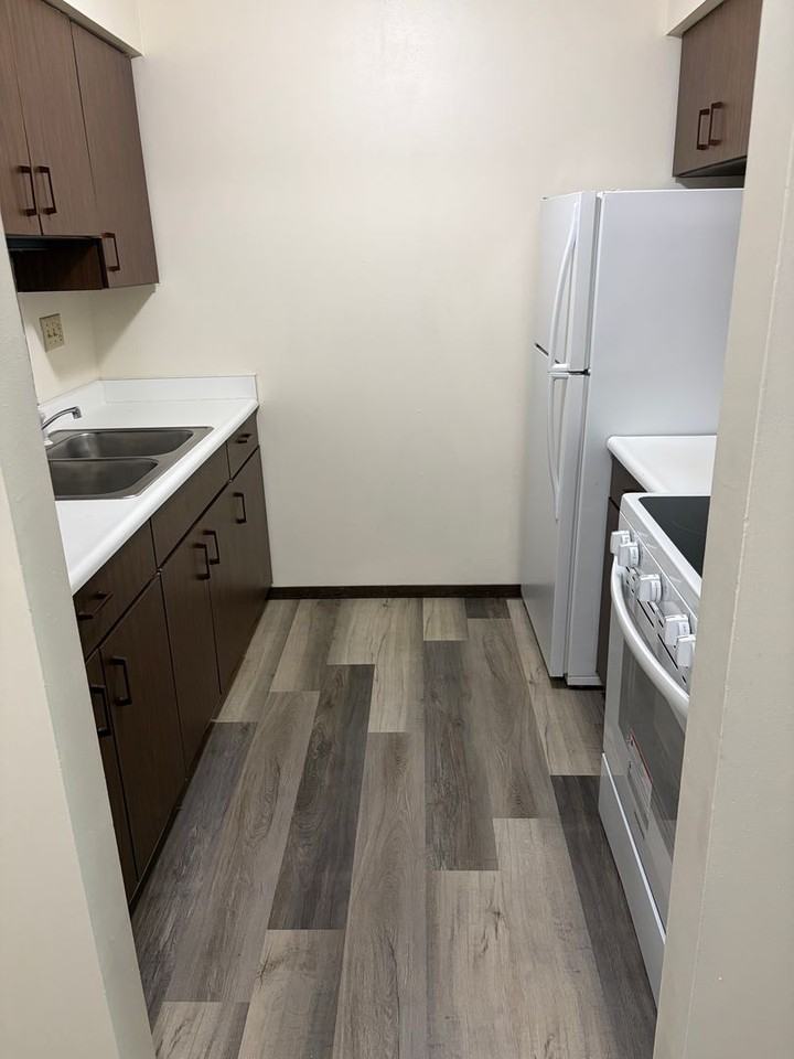Waterloo Apts., LLC - Photo 6 of 9