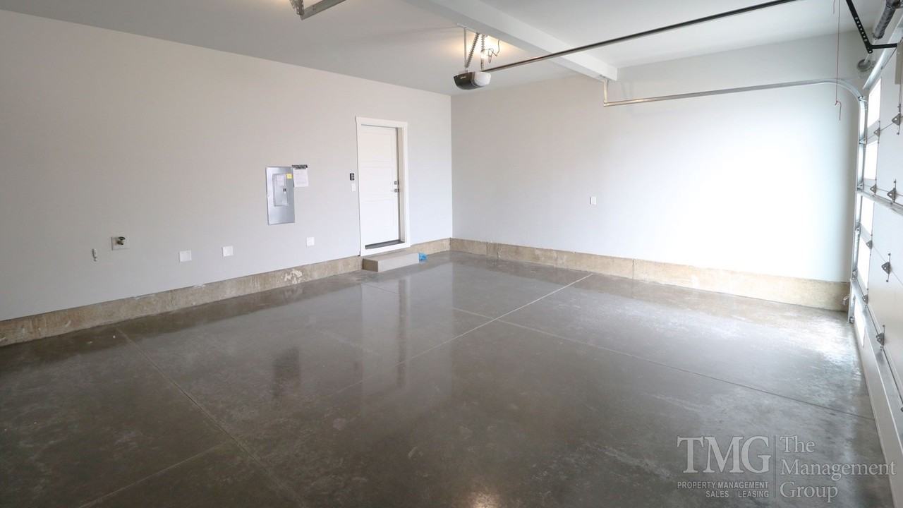 10816 Ne 119th Pl - Photo 4 of 27