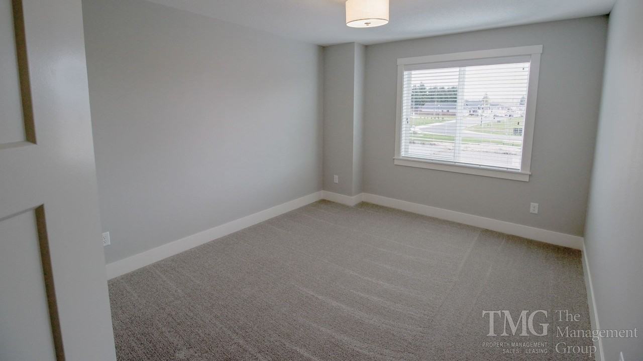 10816 Ne 119th Pl - Photo 7 of 27