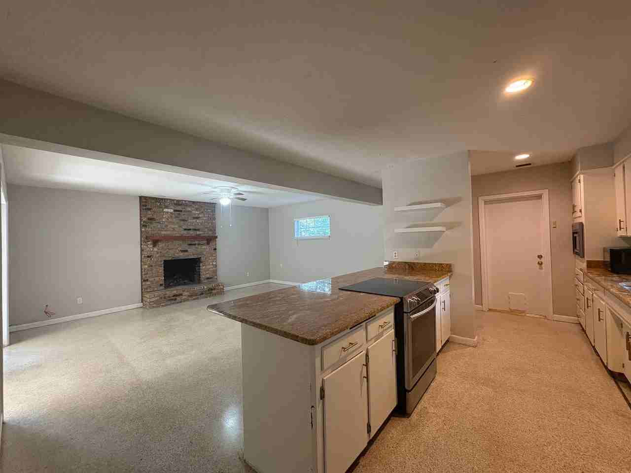 719 Kewannee Trl - Photo 4 of 20