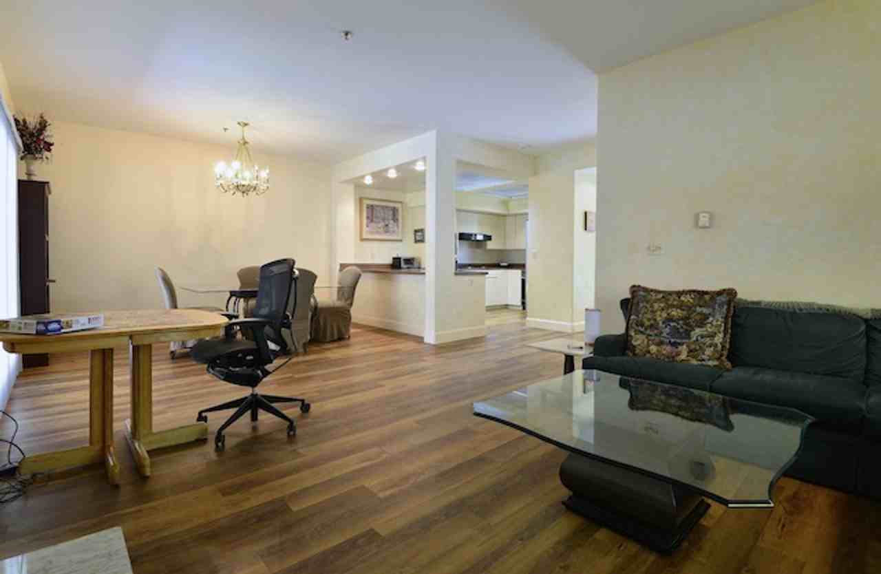 120 Country Club Dr - Photo 6 of 15