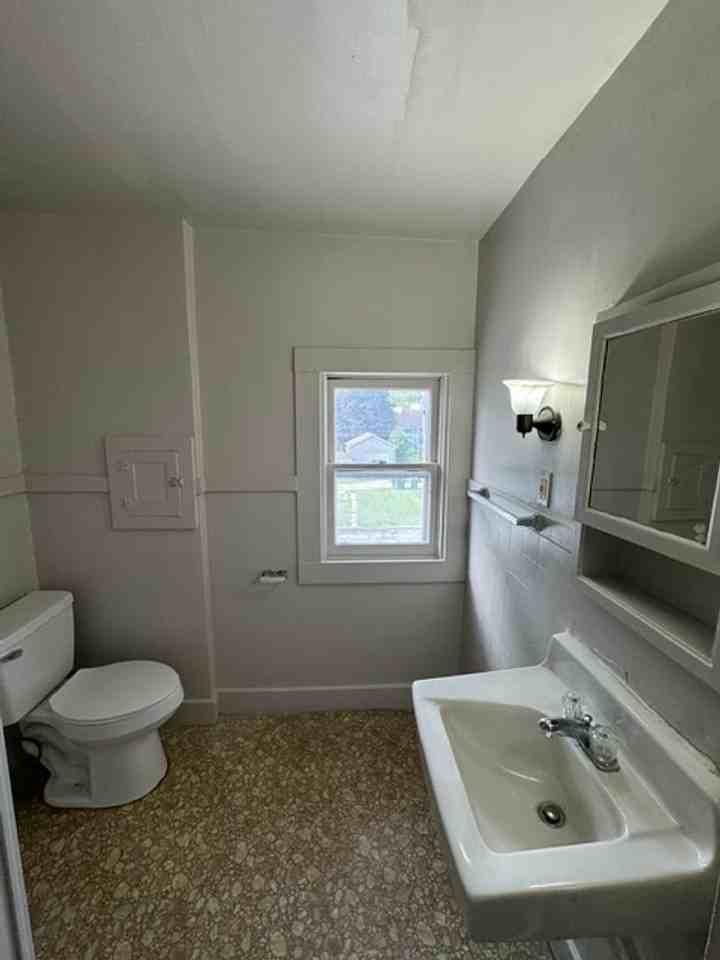 817 W State Blvd - Photo 6 of 13