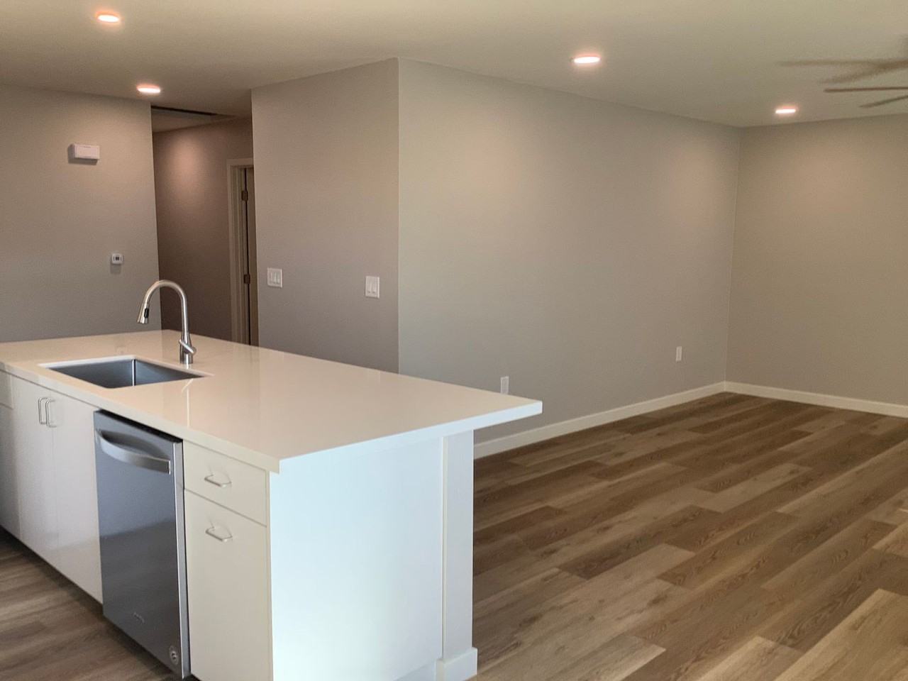 7455 Baltic St - Photo 5 of 18