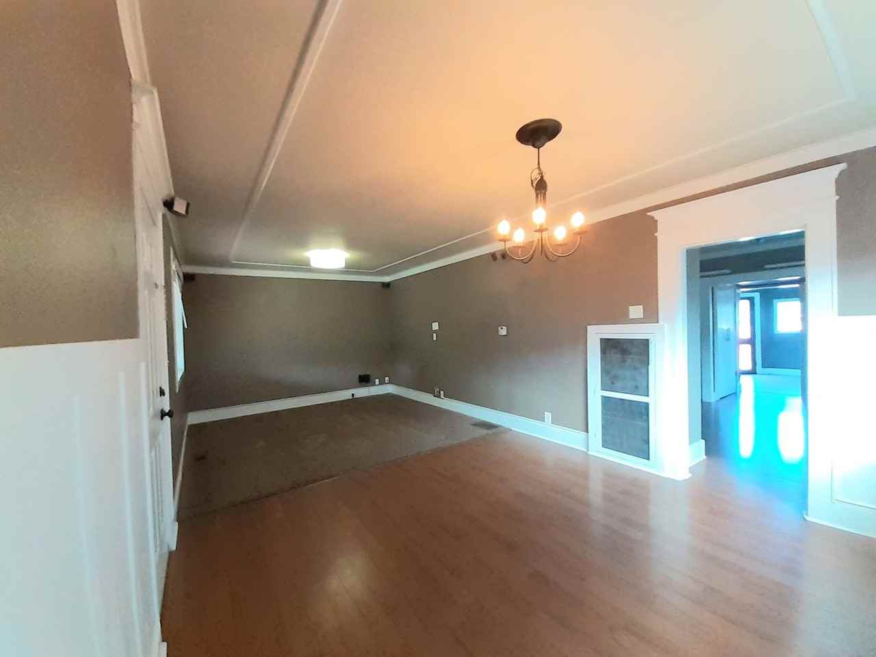 5019 N Whitman St - Photo 2 of 18