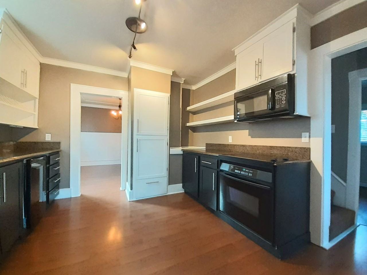 5019 N Whitman St - Photo 5 of 18