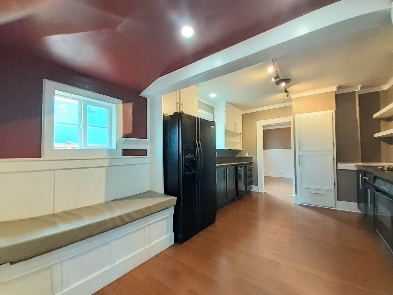 5019 N Whitman St - Photo 6 of 18