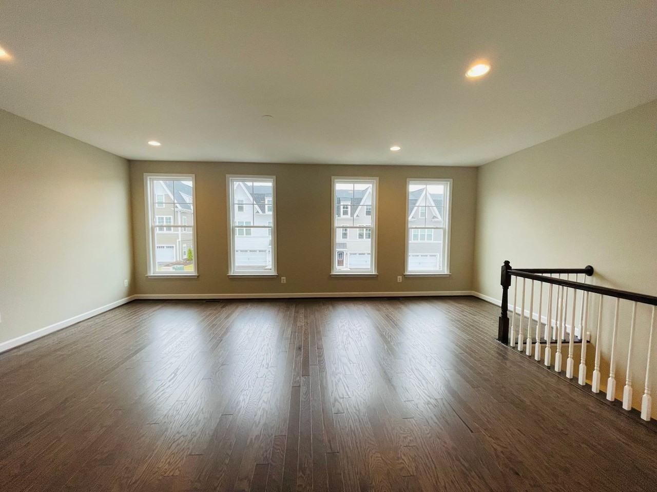 3216 Marion Sq - Photo 2 of 24
