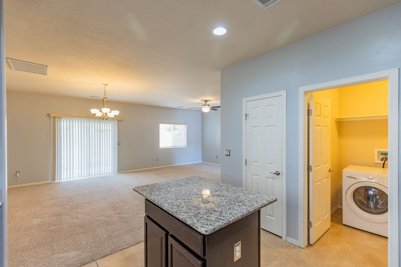 291 Burnage Ln - Photo 5 of 30
