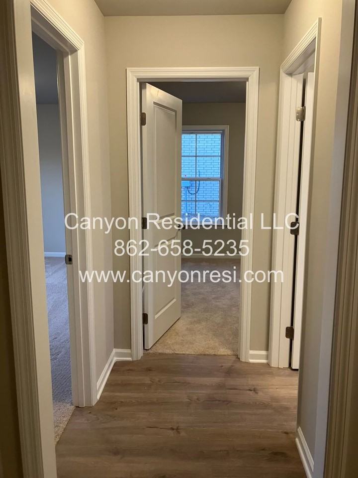 153 Beaver Brook Pl - Photo 7 of 19