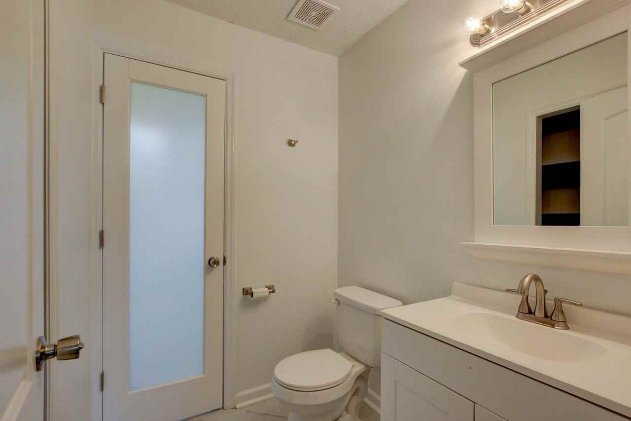 729 Welsey Dr - Photo 5 of 41