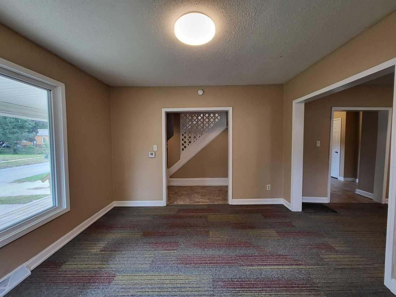 1267 Stewart St - Photo 7 of 42