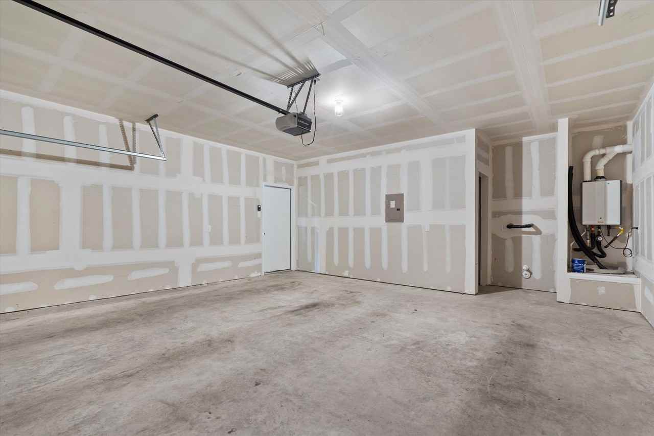 493 Apache Plum Dr - Photo 7 of 32