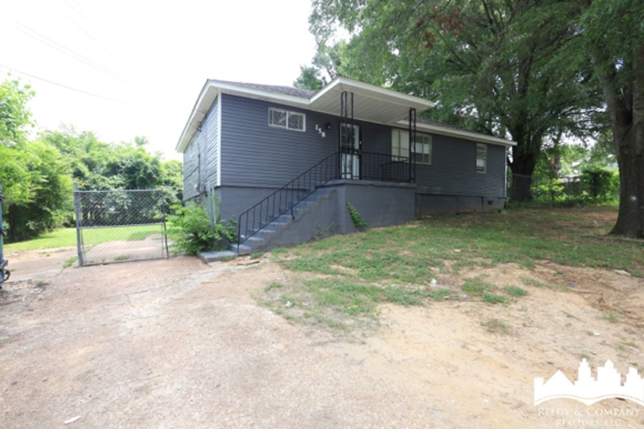 158 Pickett Rd - Photo 3 of 18