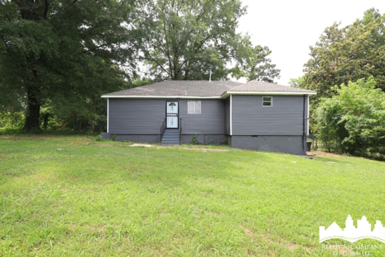 158 Pickett Rd - Photo 5 of 18