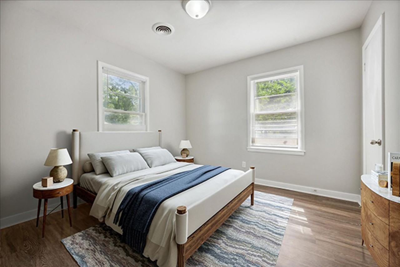 2048 Whitney Ave - Photo 6 of 21