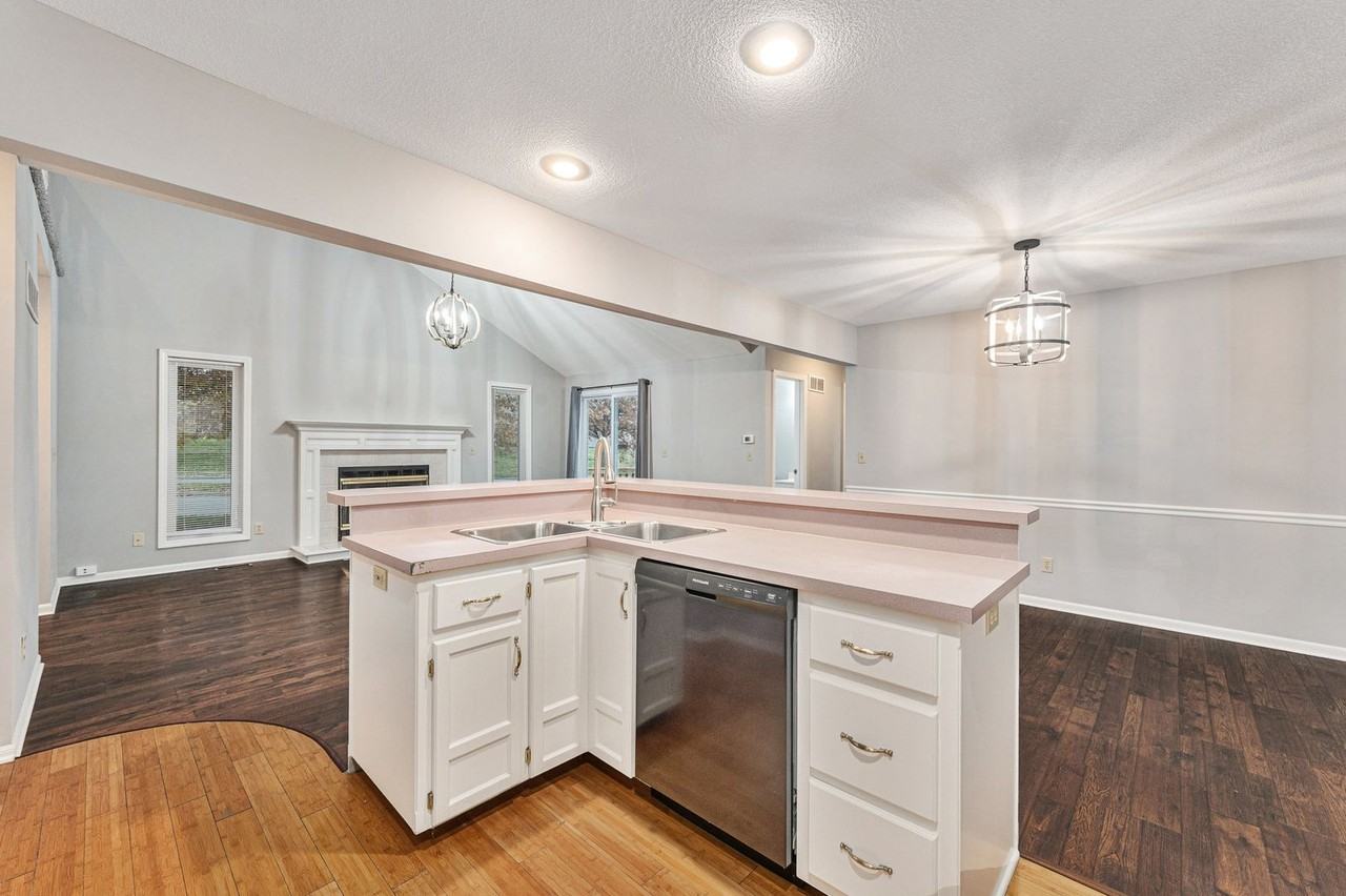 6334 Nw 82nd Ct - Photo 3 of 22